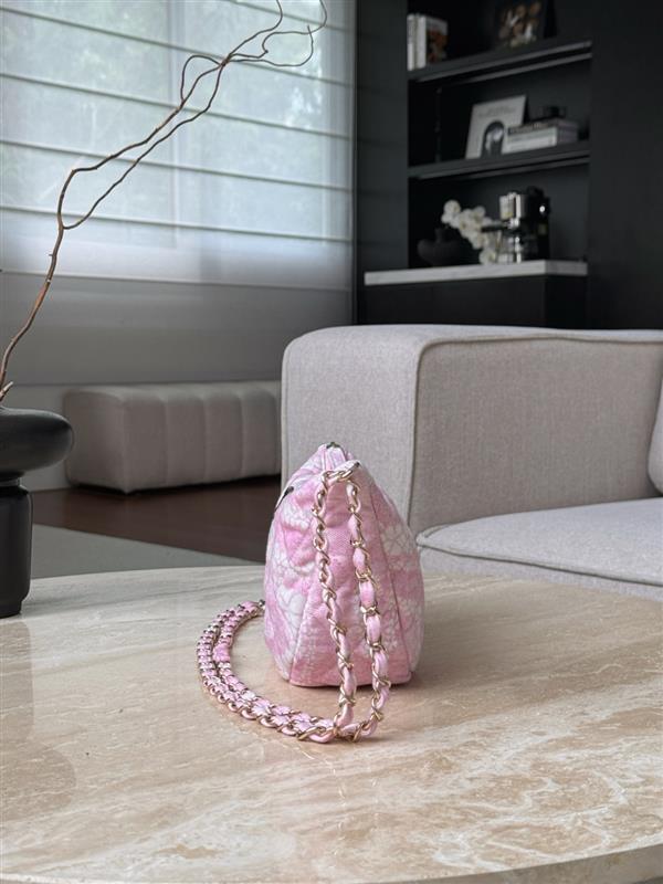 2026127214756312 800